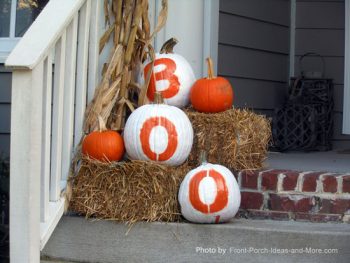 13 Spooky Halloween Porch Decorations11