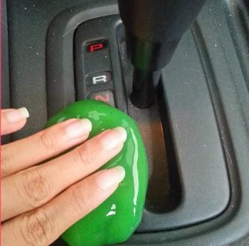 15 Ways to Deep Clean Your Car (Quickly!)