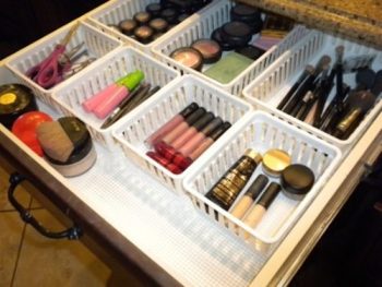 8 Ways to Organize Your Makeup