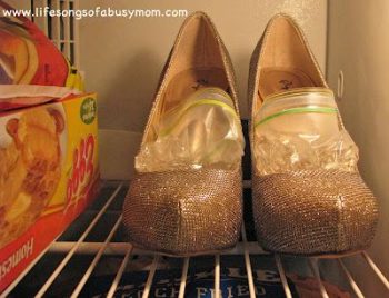 Shoe hacks, clothing hacks, life tips, life hacks, tips and tricks, popular pin, clothing ideas, clothing tips. 