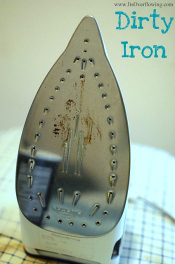 How to Clean Your Disgusting Iron| How to Clean Your Iron, Clean A Gross Iron, Clean Home, Clean Home Hacks, Home Cleaning Tips and Tricks, Cleaning Tips and Tricks, Popular Pin