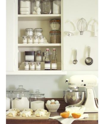 10 Hidden Storage DIYs for the Home| Hidden Storage, Hidden Storage Ideas, Storage, Storage Ideas for Small Spaces, Home Storage, Hidden Storage DIY, Hidden Storage Secret