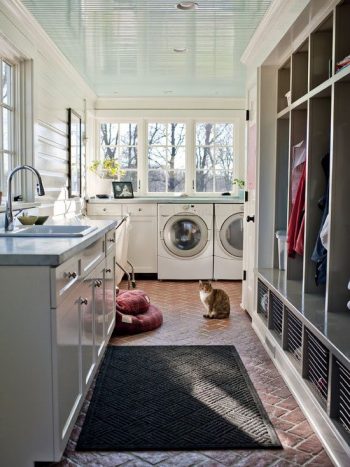 mudroom organization- laundry room