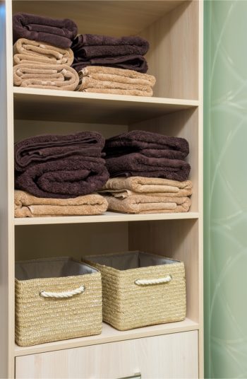 your linen closet | linen closet organization | organization | linen closet | closet | organize | closet organization | linen organization 