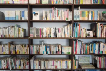 Use bookshelves to organize your room